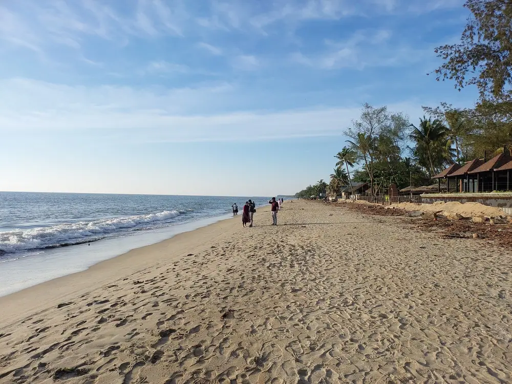Cherai beach, on the island north of Kochi